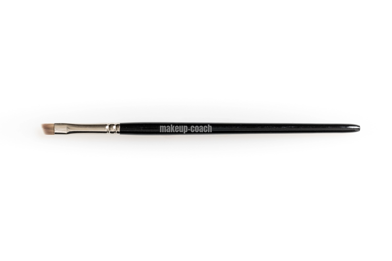 Schräger Pinsel für Eyeliner und Augenbrauen – makeup-coach
