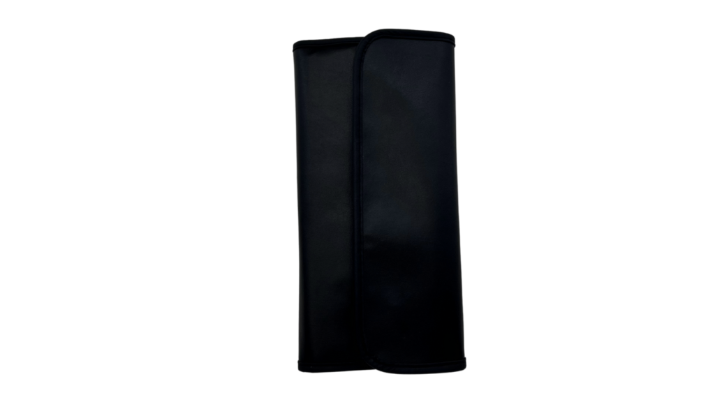 Geschlossene Pinseltasche aus Kunstleder für Make-up Pinsel – makeup-coach